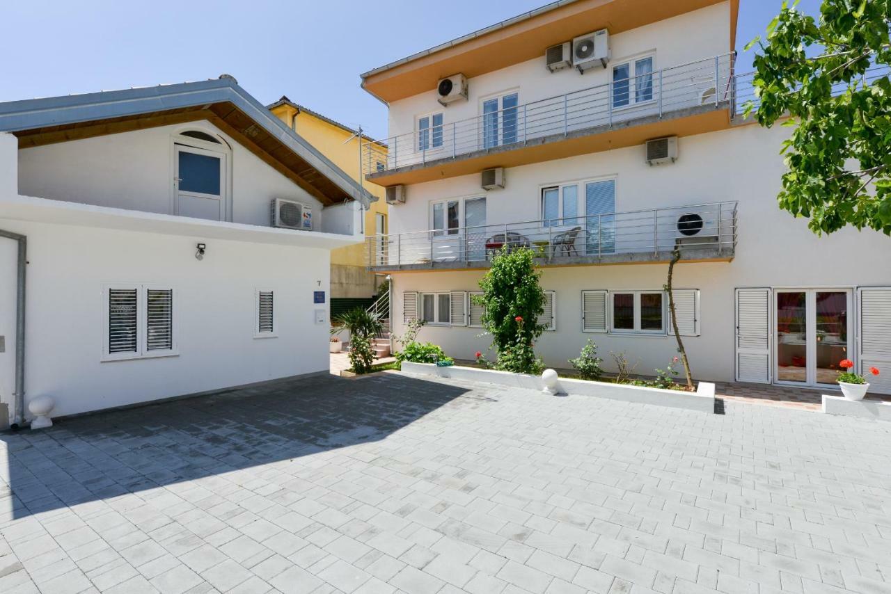 Apartmani Mandic With Parking Zadar Zewnętrze zdjęcie