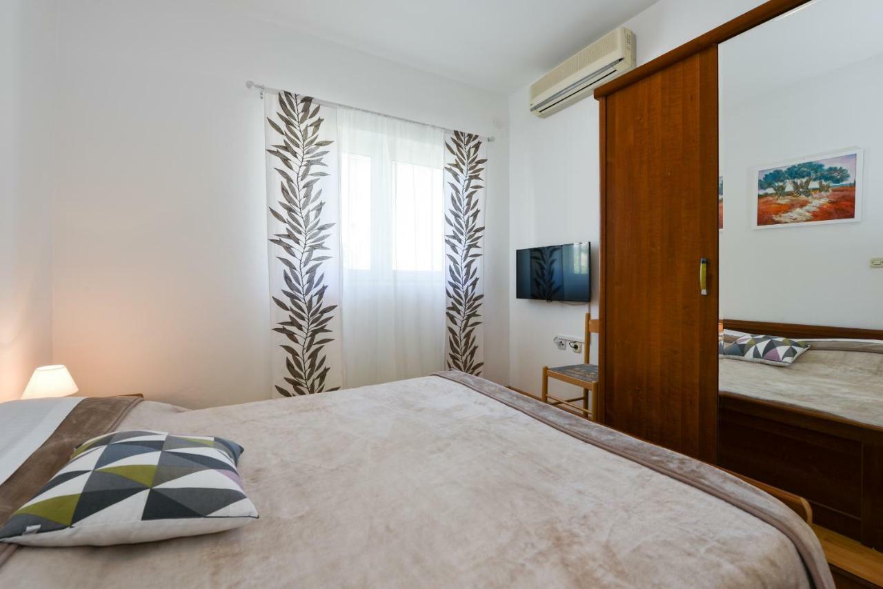 Apartmani Mandic With Parking Zadar Zewnętrze zdjęcie